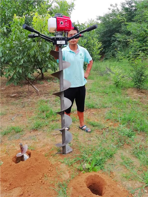 加強版拖拉機(jī)栽樹(shù)打坑機 加強版(bǎn)拖拉機栽樹打坑機