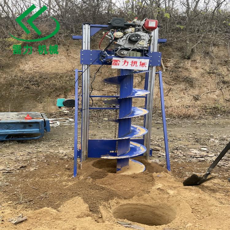挖坑機一種螺旋式掏洞鑽孔使用寶典 挖坑機一種螺旋式(shì)掏洞鑽孔使用寶典