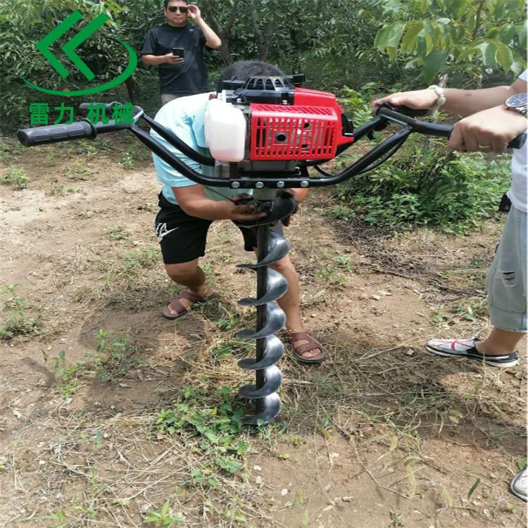 手（shǒu）提式挖（wā）坑機完工就是快